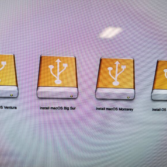 Mac Repair Service 8-in-1 Bootable USB Flash Drive Installer - Picture 3 of 4